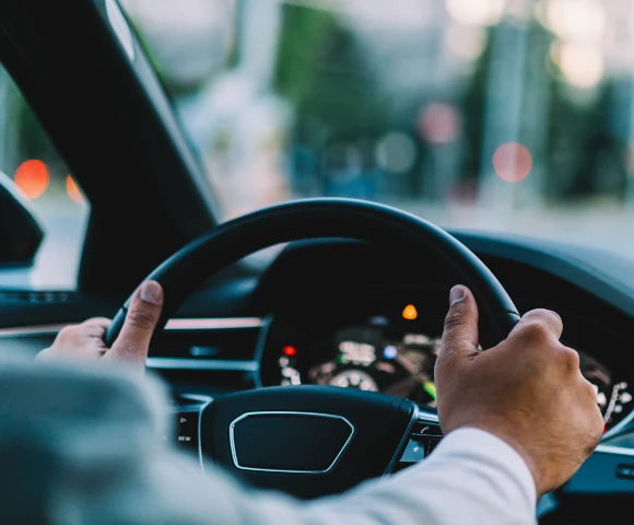 De Telegraaf abonnement nu ook via Apple CarPlay en Android Auto