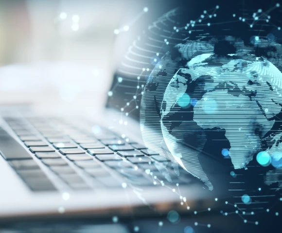 Mediahuis zet AI-agents in om nieuwsberichten te schrijven